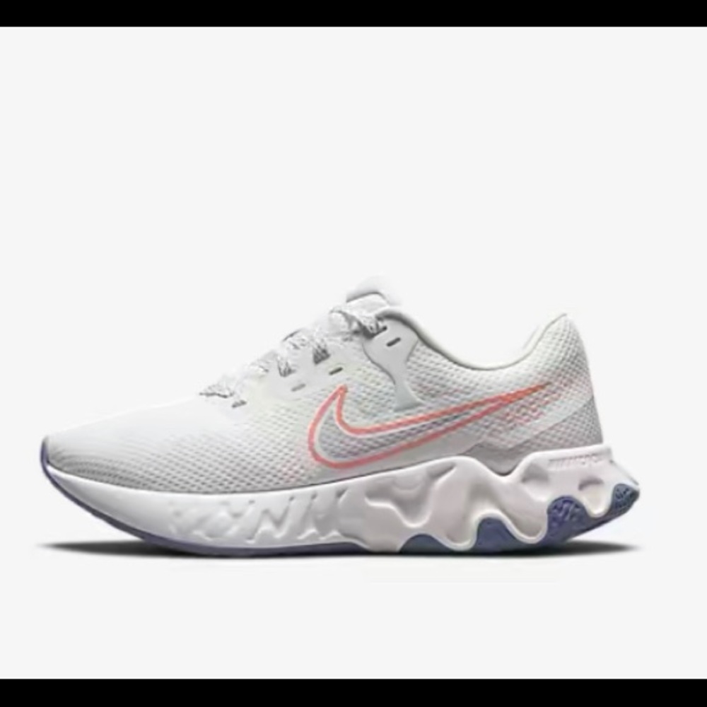 2 Nike tennis shoes